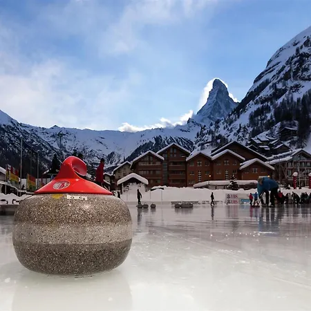 木屋 In Rhone Valley Near Lift 莱斯克伦斯