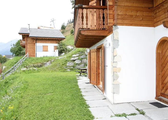木屋 In Rhone Valley Near Lift 莱斯克伦斯