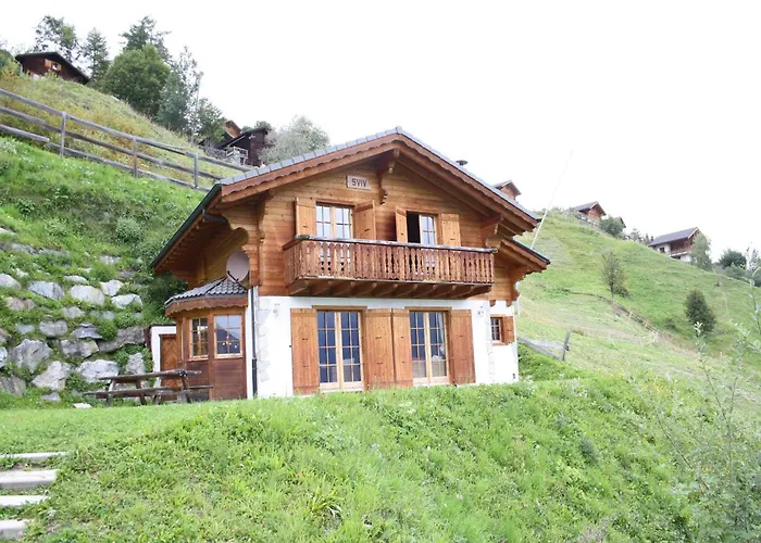 In Rhone Valley Near Lift * 莱斯克伦斯